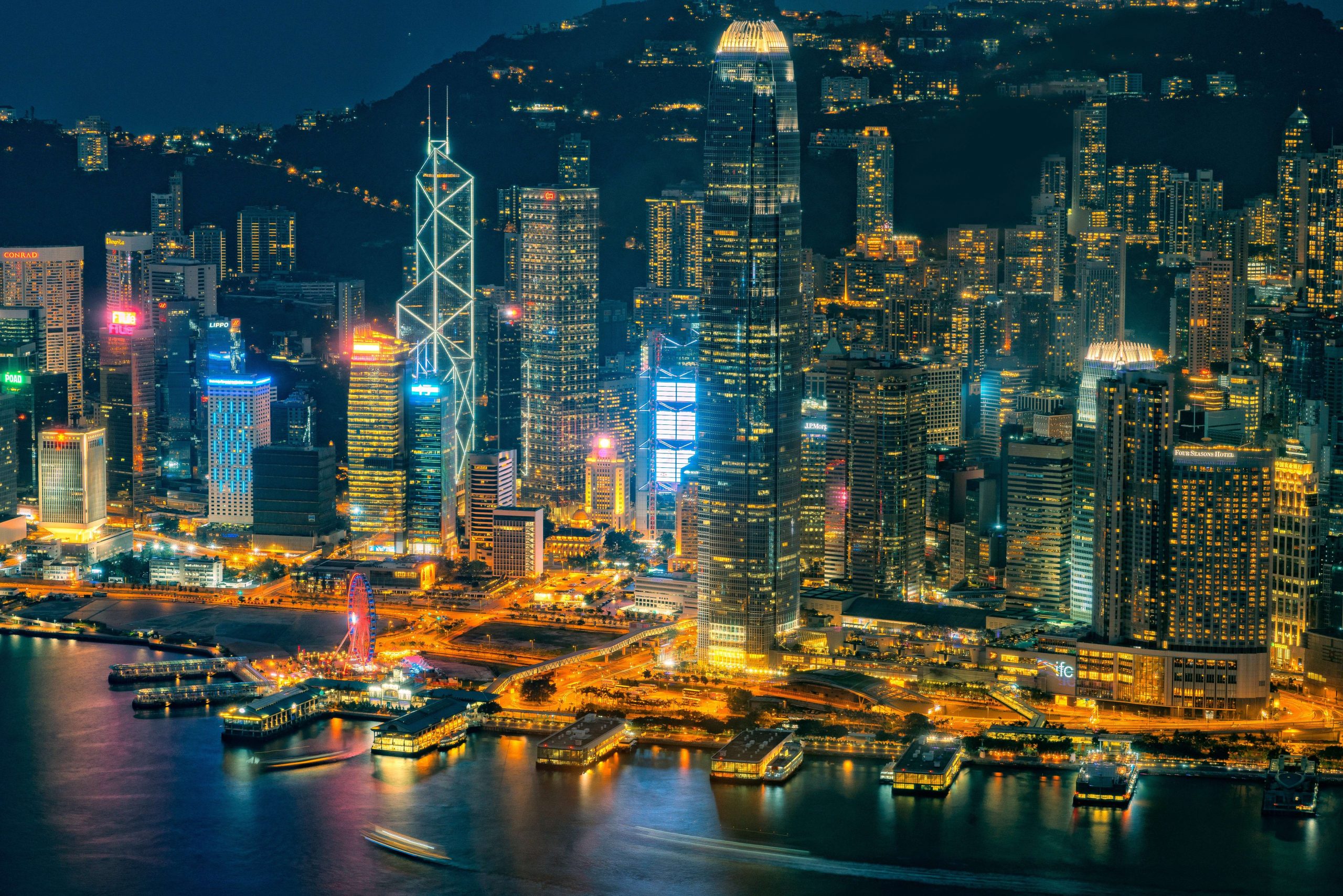 香港6日游（维多利亚港·太平山顶·迪士尼·海洋公园·南丫岛）